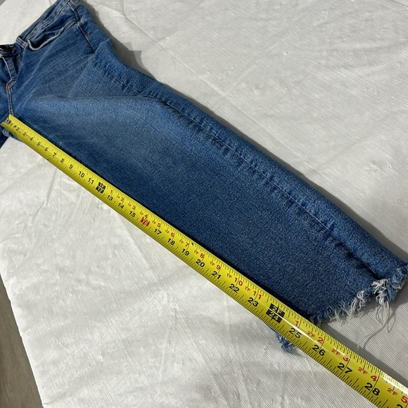 Zara Denim ankle jeans size 4 raw hem medium wash blue - Picture 13 of 15